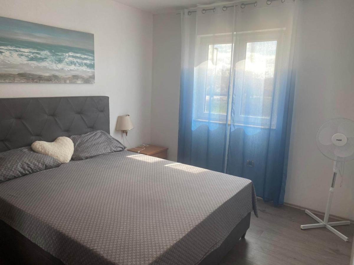Apartmani Lucija มาสเลนีซา ภายนอก รูปภาพ